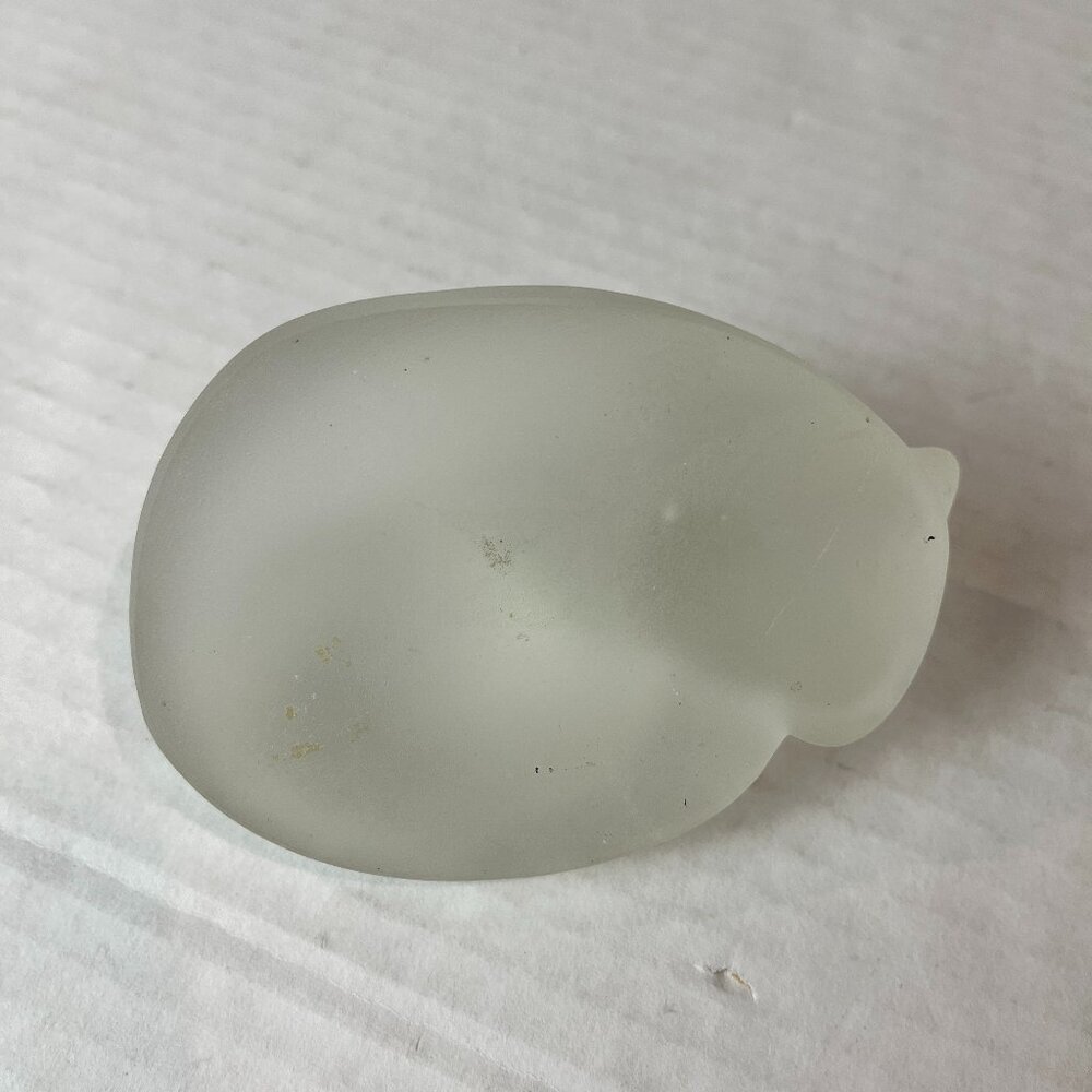 Vintage Unbranded Satin glass Curled up Cat figurine, 4" x 3"